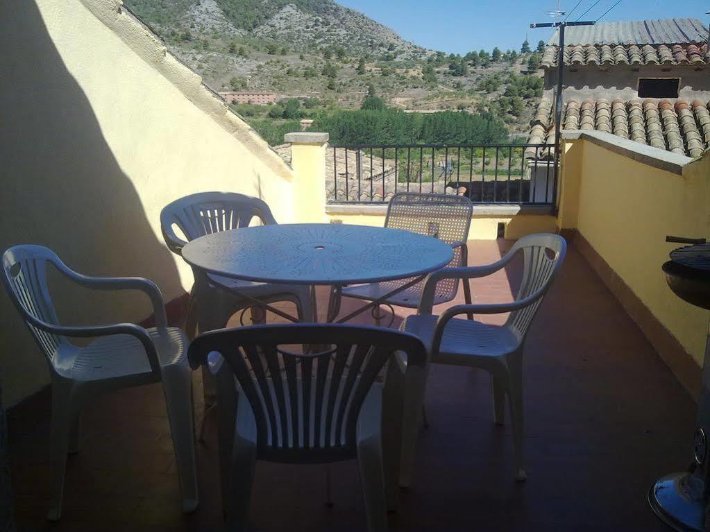 Apartamentos Casa Lola rodeados de montañas y rios Beceite Exterior foto